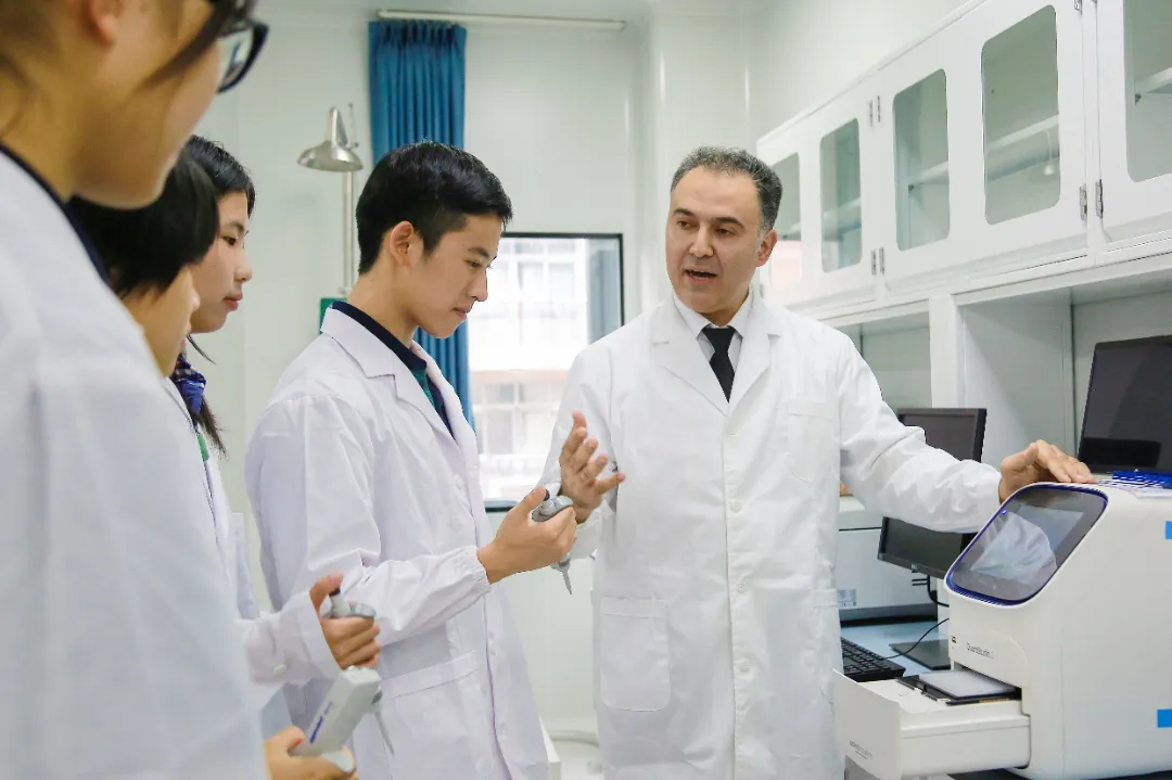 12月20日首考!广东碧桂园学校2026学年入学申请已开放! 12月20日首考!广东碧桂园学校2026学年入学申请已开放!