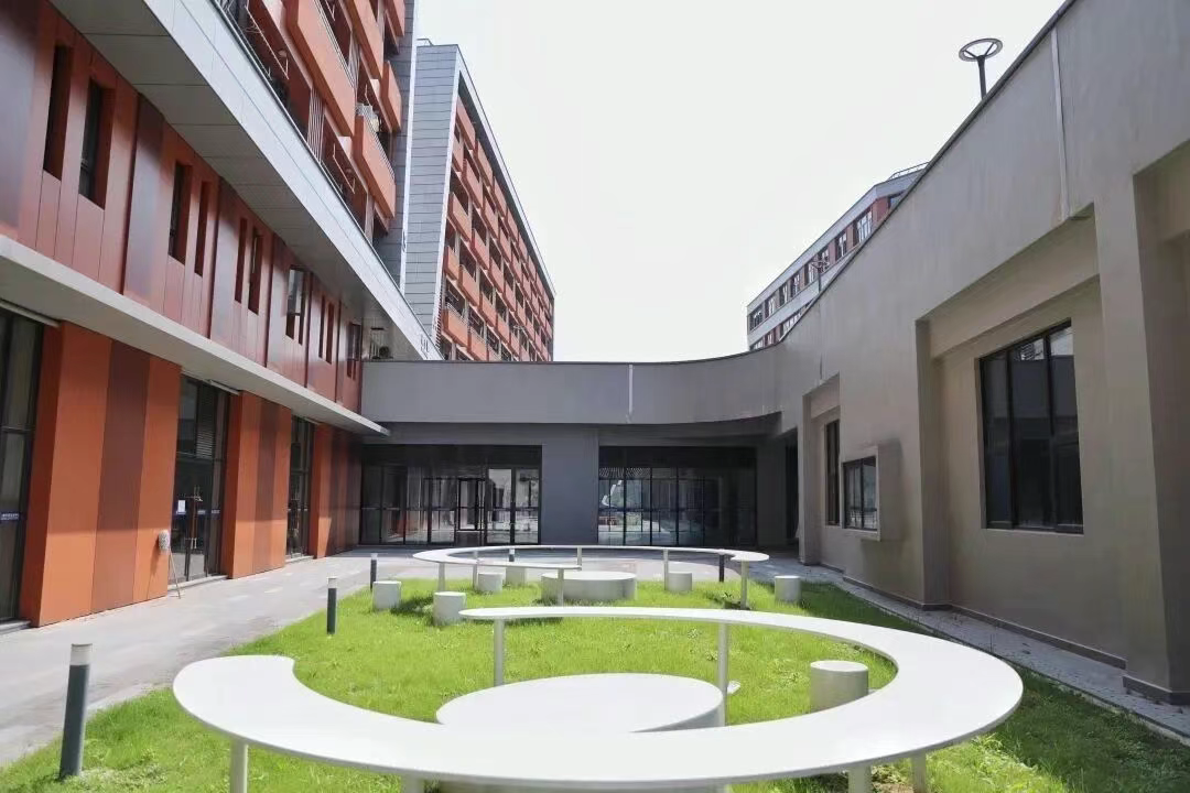 上海安生学校高中部：双轨通道，多途径升学！