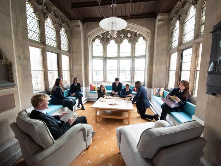 Clifton College | 诺贝尔奖获得者的摇篮,学术和体育全英领先 Clifton College | 诺贝尔奖获得者的摇篮,学术和体育全英领先