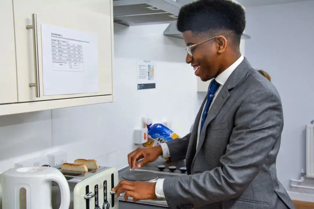 Clifton College | 诺贝尔奖获得者的摇篮,学术和体育全英领先 Clifton College | 诺贝尔奖获得者的摇篮,学术和体育全英领先