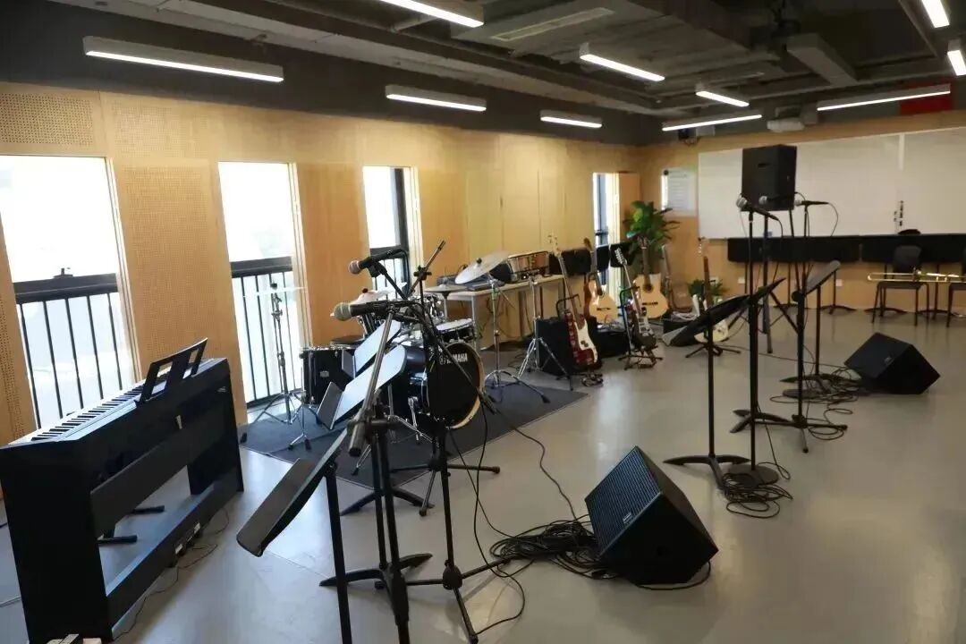 双语双轨通道、小班制教学,还能衔接万科梅沙书院…梅双初中部招生百问百答来啦! 双语双轨通道、小班制教学,还能衔接万科梅沙书院…梅双初中部招生百问百答来啦!