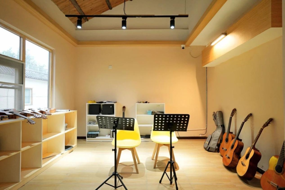 初中毕业4年拿本科!5年获硕士!免中考高考的留学快车道! 初中毕业4年拿本科!5年获硕士!免中考高考的留学快车道!