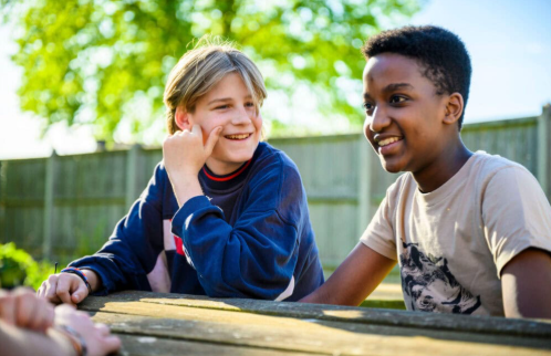 最小9岁可寄宿!九大公学自营夏校,生物化学足球等多种主题课程! 最小9岁可寄宿!九大公学自营夏校,生物化学足球等多种主题课程!