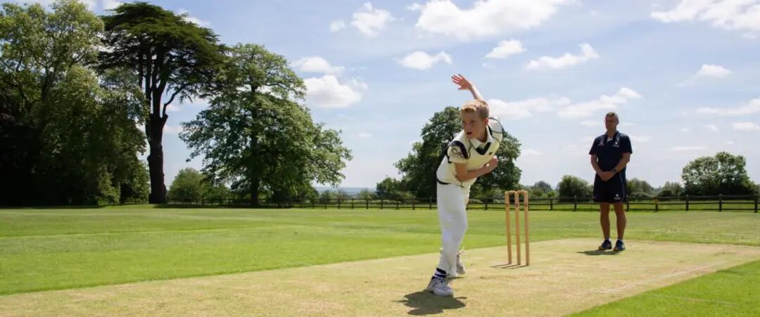 Stonar School|英国STEM强校,以专业马术课程闻名,开设独特的飞行俱乐部 Stonar School|英国STEM强校,以专业马术课程闻名,开设独特的飞行俱乐部