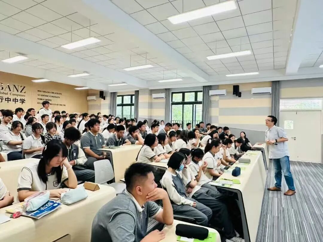 校园逐光,步履生花丨行中学子的蜕变与闪光 校园逐光,步履生花丨行中学子的蜕变与闪光