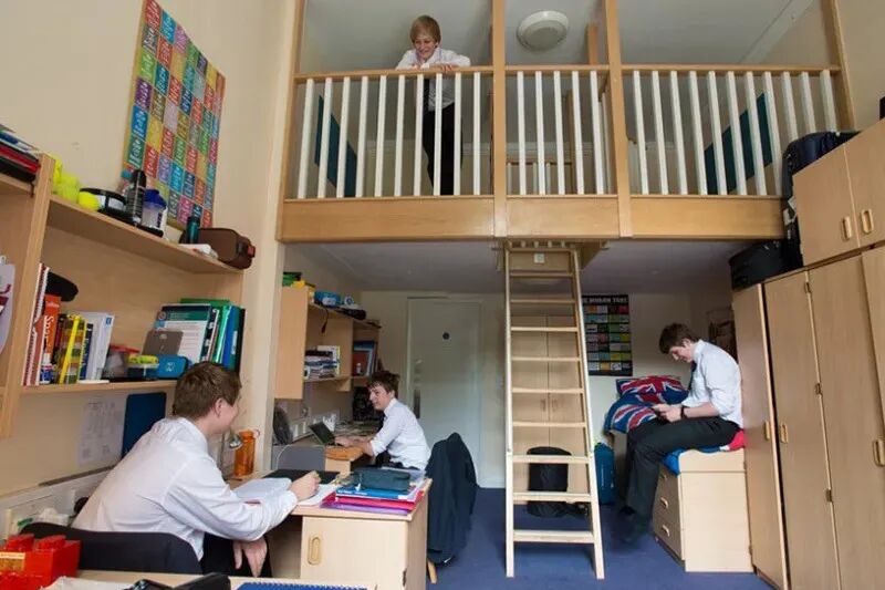 Clifton College | 诺贝尔奖获得者的摇篮,学术和体育全英领先 Clifton College | 诺贝尔奖获得者的摇篮,学术和体育全英领先