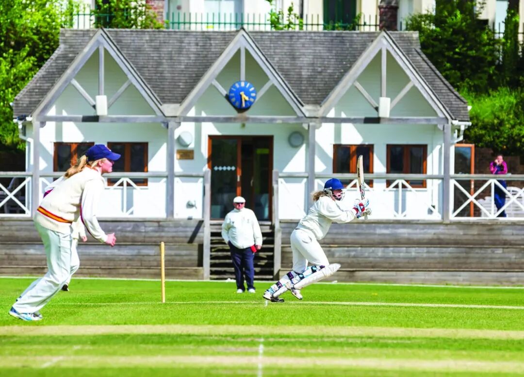 Brighton College | 英国十年最佳私校,年均30枚牛剑Offer,学术+设施双顶尖 Brighton College | 英国十年最佳私校,年均30枚牛剑Offer,学术+设施双顶尖