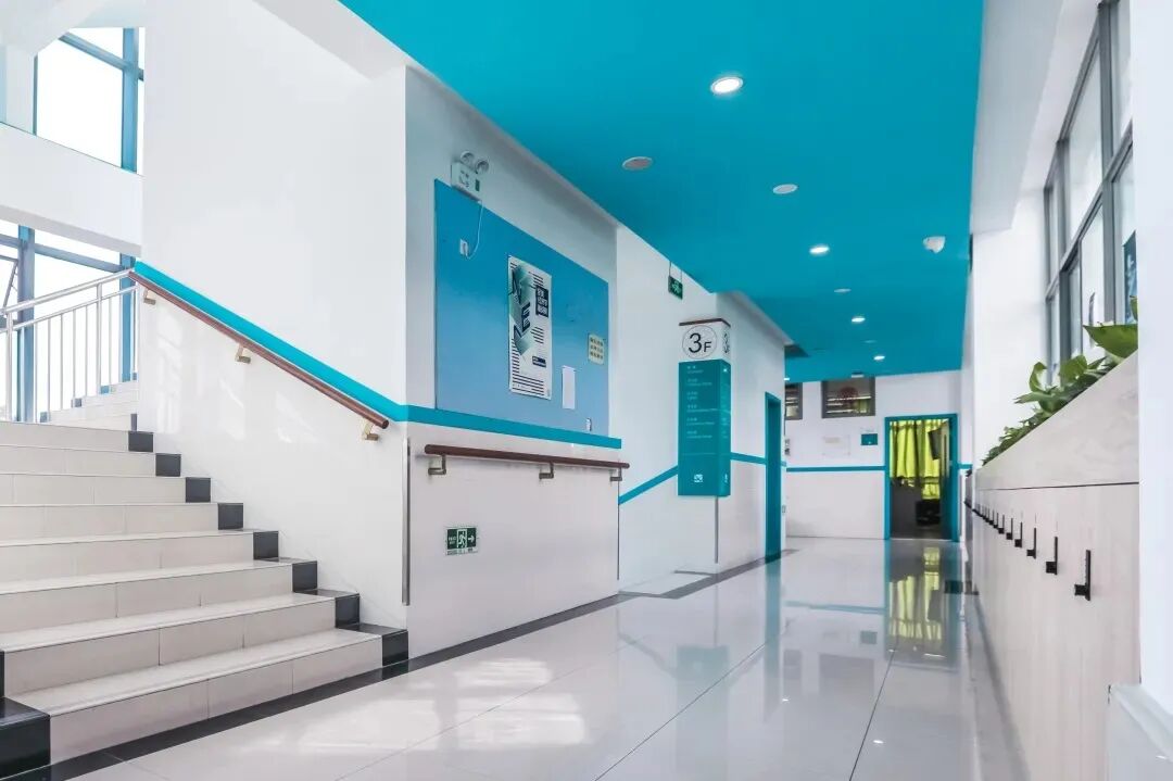 上海徐汇国际学校 | 民办位育中学国际部！