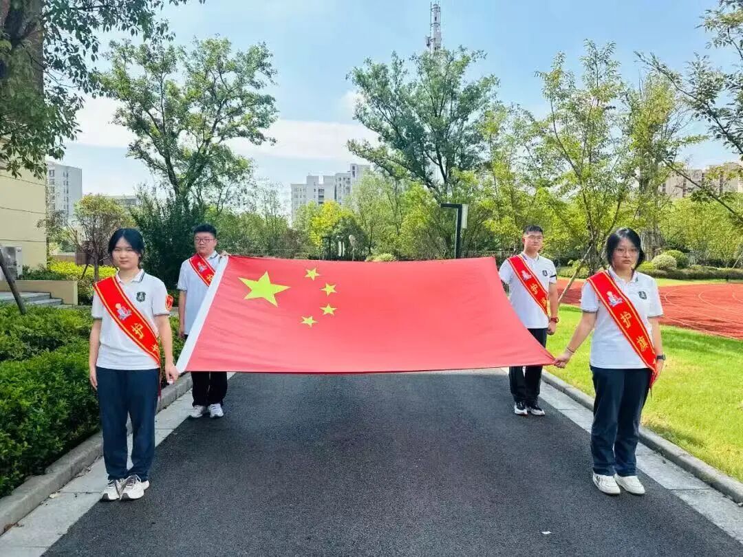 校园逐光,步履生花丨行中学子的蜕变与闪光 校园逐光,步履生花丨行中学子的蜕变与闪光