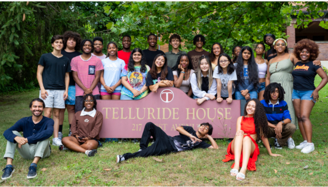 2026夏校申请战打响！文书老师揭秘：哪些项目才是真正的“美本Offer加速器”？