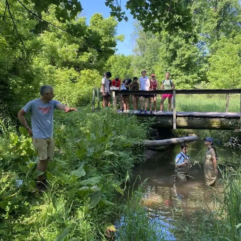 美高科学课能多有趣？古生物、造船、破案…课程深度直逼大学！