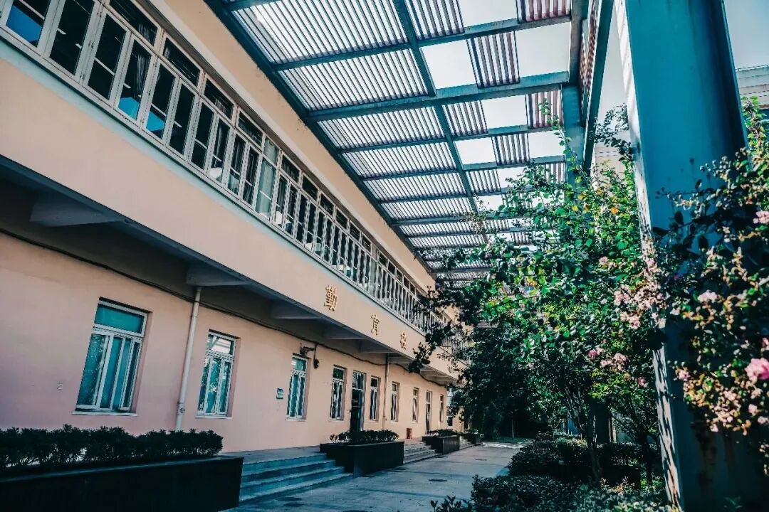 上海徐汇国际学校 | 民办位育中学国际部！