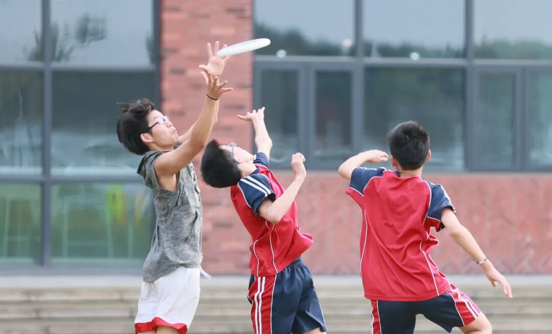 升入初中后的八大变化!看德闳成长支持体系如何帮助孩子顺利度过小升初 升入初中后的八大变化!看德闳成长支持体系如何帮助孩子顺利度过小升初