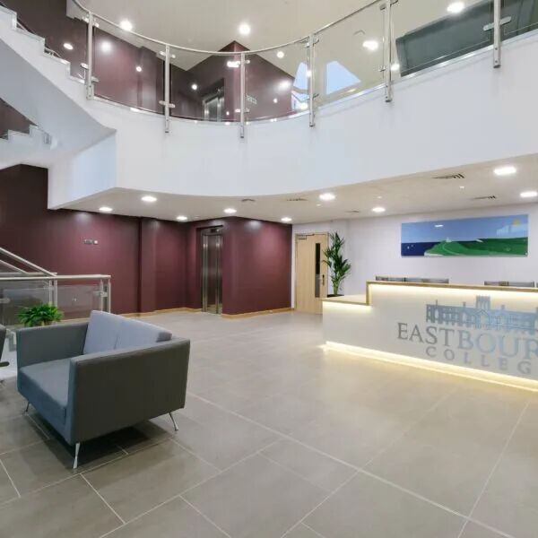 Eastbourne College|Tatler评为全英最佳校园设施的顶级寄宿名校,学术领先,网球闻名 Eastbourne College|Tatler评为全英最佳校园设施的顶级寄宿名校,学术领先,网球闻名