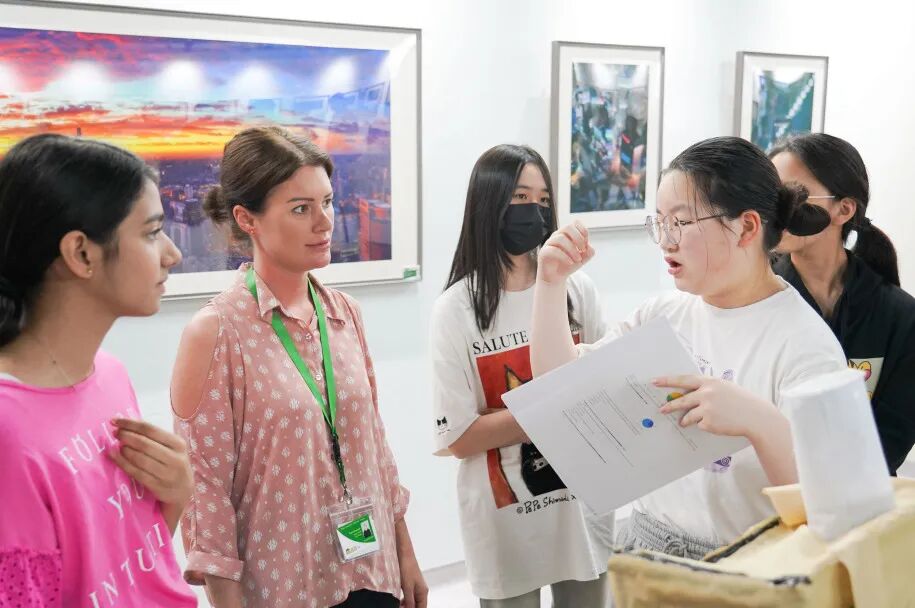 Discover HQIS Upper School 培养未来领袖 | 探秘HQIS中学部还原美国课堂 Discover HQIS Upper School 培养未来领袖 | 探秘HQIS中学部还原美国课堂