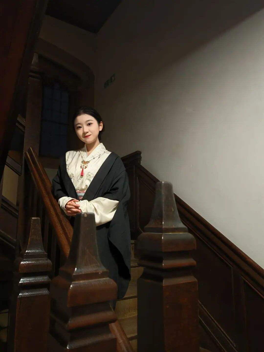 在不确定中生根:剑桥与波士顿学子的破茧之路 在不确定中生根:剑桥与波士顿学子的破茧之路