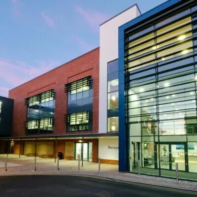 Eastbourne College|Tatler评为全英最佳校园设施的顶级寄宿名校,学术领先,网球闻名 Eastbourne College|Tatler评为全英最佳校园设施的顶级寄宿名校,学术领先,网球闻名