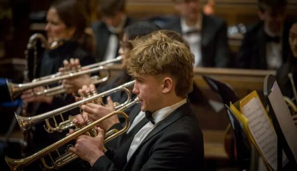 Clifton College | 诺贝尔奖获得者的摇篮,学术和体育全英领先 Clifton College | 诺贝尔奖获得者的摇篮,学术和体育全英领先