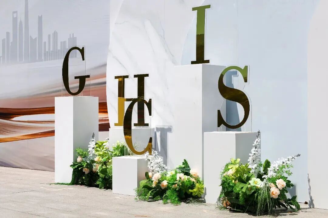 沪上“牛剑霸主”!上海光华剑桥国际学校2026春招备考指南! 沪上“牛剑霸主”!上海光华剑桥国际学校2026春招备考指南!