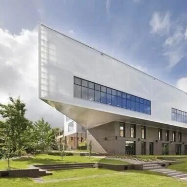 澳洲私立学校质量的代表：Ravenswood School for Girls 育文武女子学校