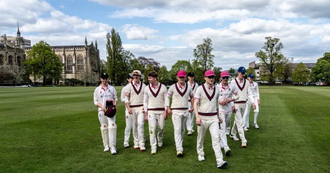 Cheltenham College | 拉格比联盟成员校，首个获得维多利亚十字勋章的英国名校，以体育传统闻名