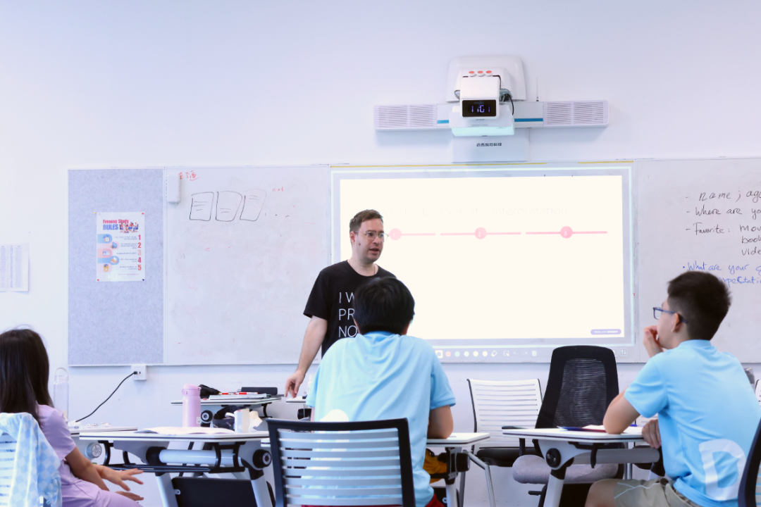 教练专访：戏剧教育-培养理解力、创造力和表现力的铁人三项