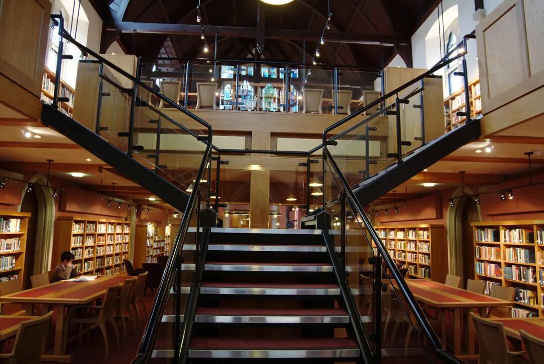 英国九大公学之一：查特豪斯公学夏校！