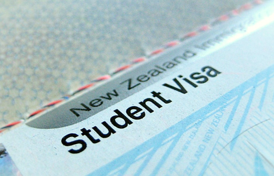 中国学生获签下降近 10%？新西兰移民局给出答案！
