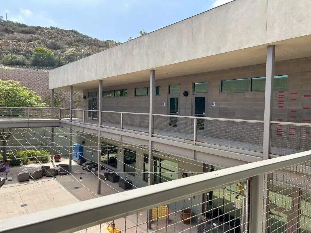 融合学术卓越与创新思维的顶尖私立高中 | 圣地亚哥朱莉丝学院