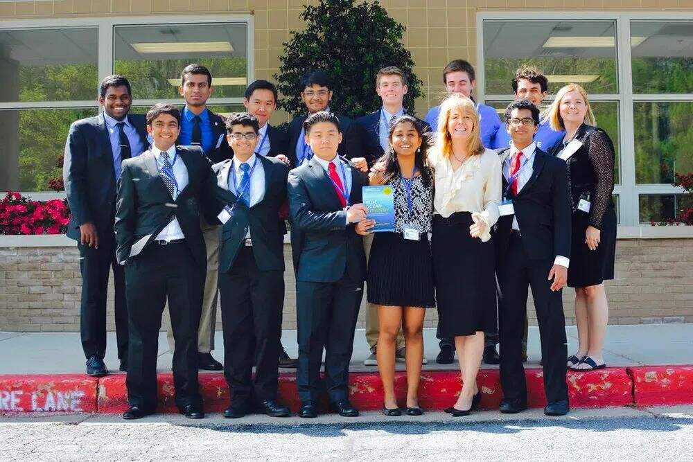 全球最负盛名高中生创业大赛——蓝海创业大赛,提交你的创业想法竞争全球TOP100! 全球最负盛名高中生创业大赛——蓝海创业大赛,提交你的创业想法竞争全球TOP100!