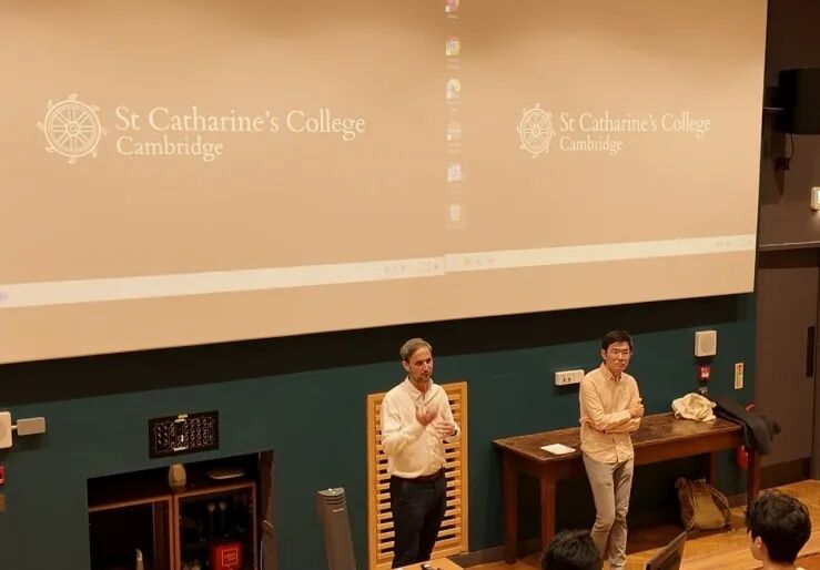 左手LSE，右手剑桥：LSE经济学挑战将两大顶尖名校学术体验收入囊中