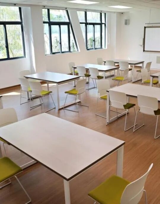 上海松江区爱菊学校高中部开放日报名！12月14日，QS前15大学招生官空降，面对面交流，机会难得！