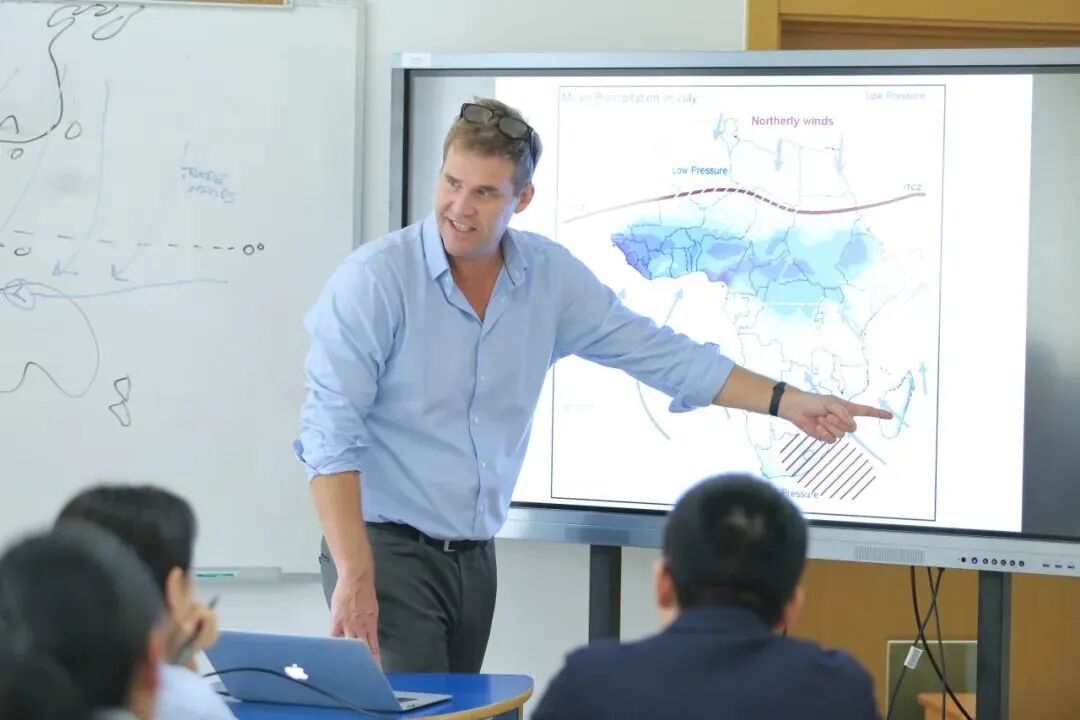 宋庆龄学校中国部高中2026级“培养国家战略性人才实验班”预录取招生公告