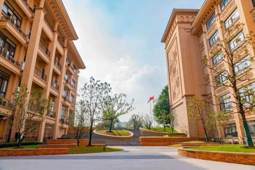 牛剑G5、美国藤校双申请！上海热门英美双申国际学校有哪些？