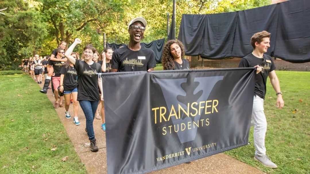 美国转学：大一申请 vs 大二申请，可能是两种人生...