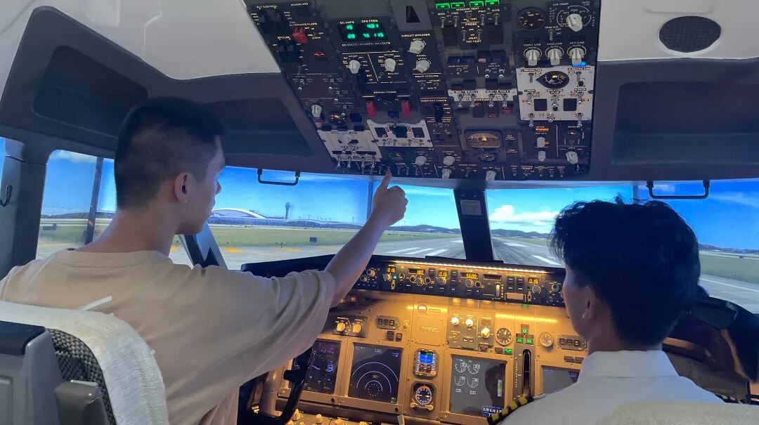 40+热门专业可选:全球专业实践系列25秋季火热报名中! 40+热门专业可选:全球专业实践系列25秋季火热报名中!