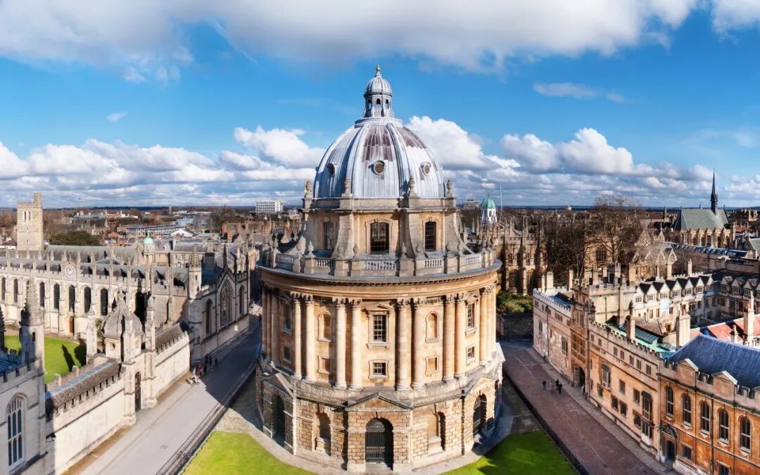 探秘牛津大学最难申请专业之一：经济与管理！