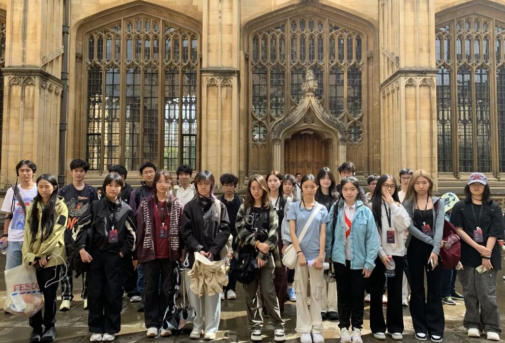 左手LSE，右手剑桥：LSE经济学挑战将两大顶尖名校学术体验收入囊中