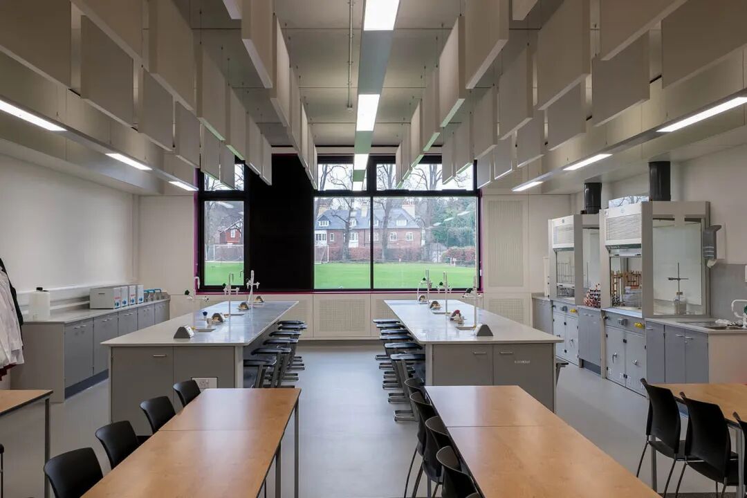 英国九大公学之一：查特豪斯公学夏校！