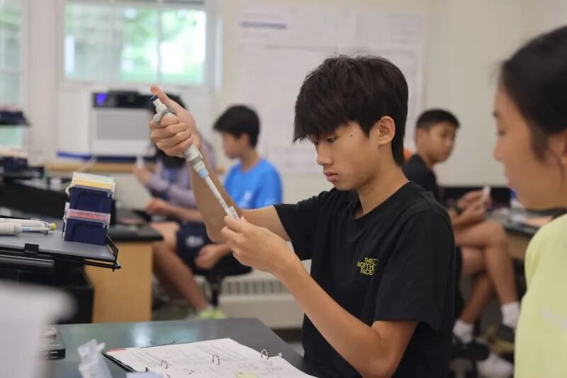 耶鲁“后花园”,美国寄宿高中排名第一:霍奇基斯中学夏校! 耶鲁“后花园”,美国寄宿高中排名第一:霍奇基斯中学夏校!