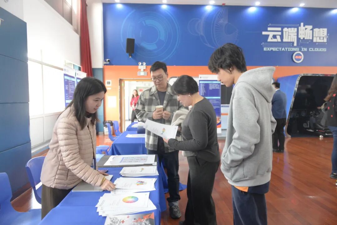 临港耀华高中升学咨询会圆满落幕，助力学子逐梦世界名校