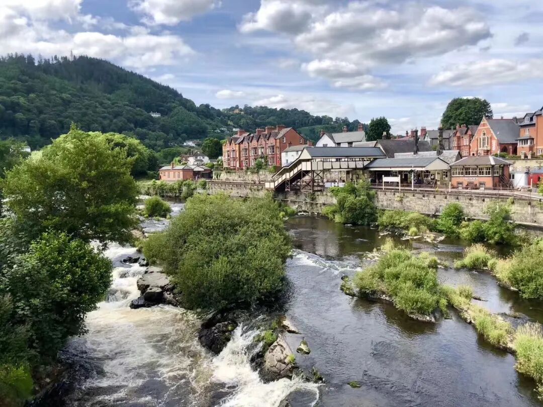 九大英高官方夏校集锦，这些顶尖私校也太被牛剑偏爱了吧…