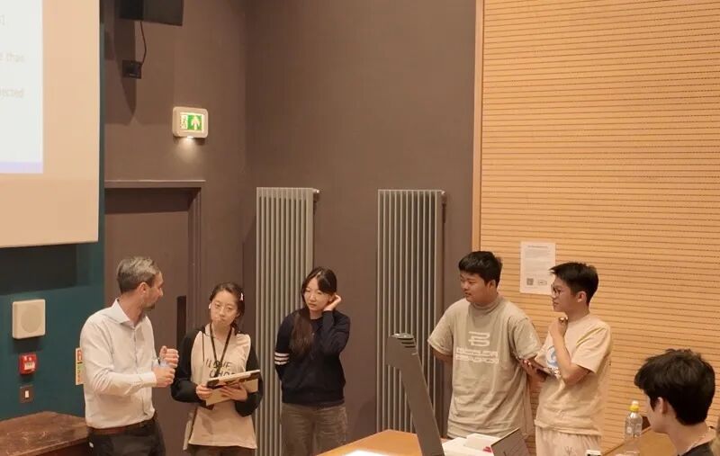 左手LSE，右手剑桥：LSE经济学挑战将两大顶尖名校学术体验收入囊中