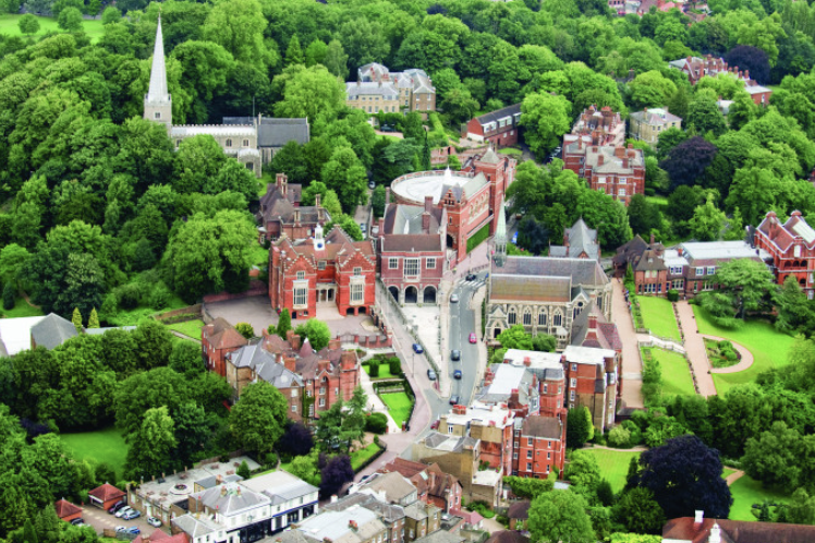 2025/26 最贵英国私校 Top 10：全面涨价后的最新天花板，到底贵在哪里？