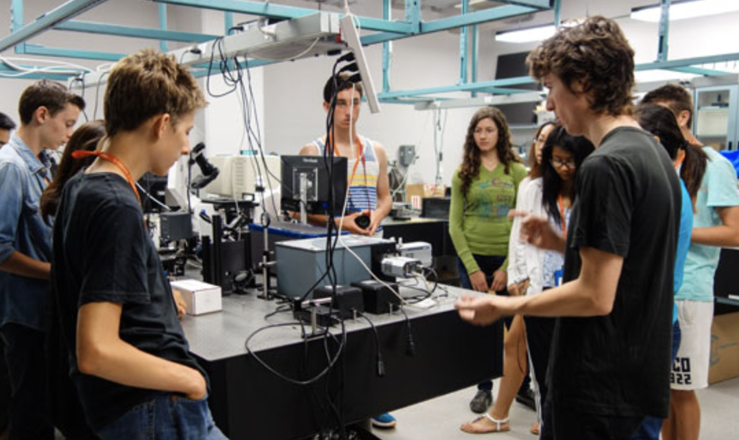 2026｜加州学生专属，COSMOS爬藤STEM数学与科学夏校！2月6日截止！今年新增第6校区！