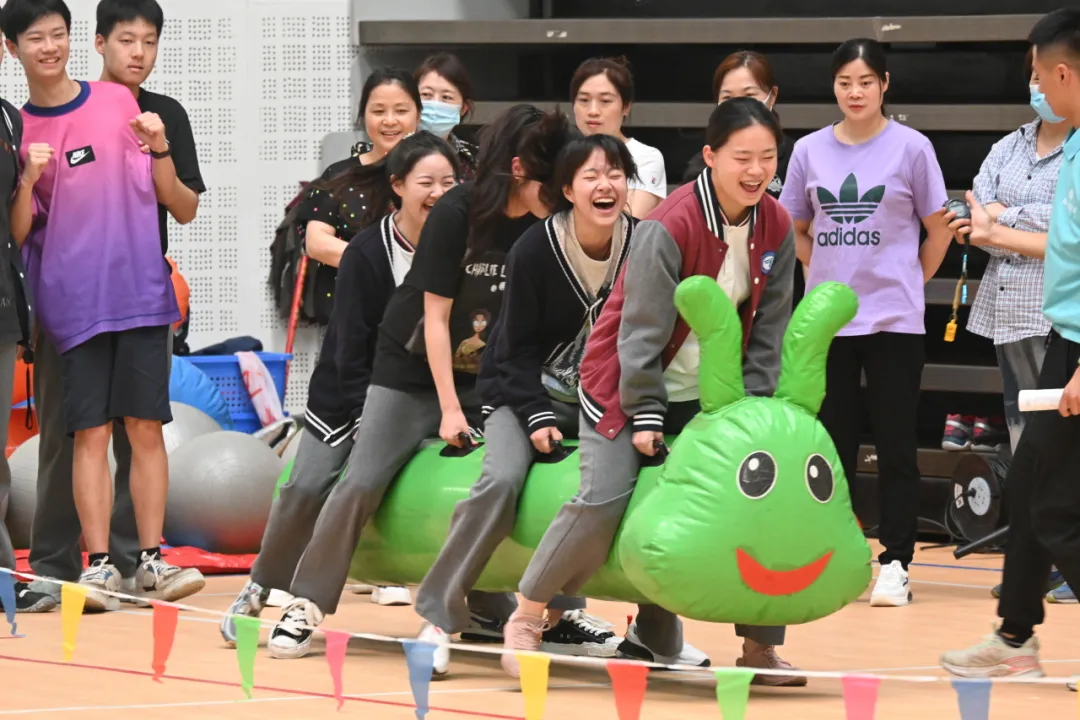 成都公办国际部｜成都七中国际部2026学年招生简章！2月1日开放日报名中！