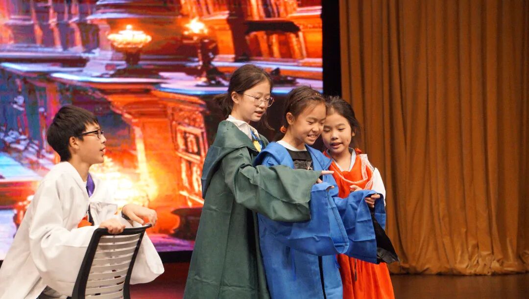 全球顶尖教育都在做的事：为何英文戏剧表演成为必修课？