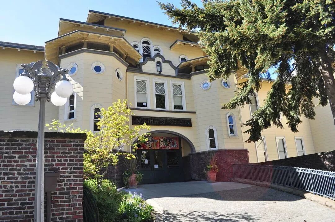 西雅图顶尖蓝带私校：西北中学暑期双周插班！