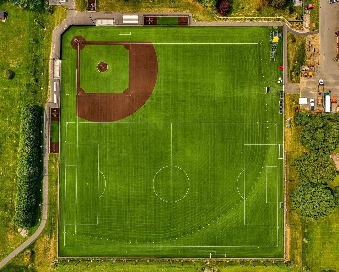 高中校园卷过大学！顶尖寄宿美高的“神级设施”有多离谱？