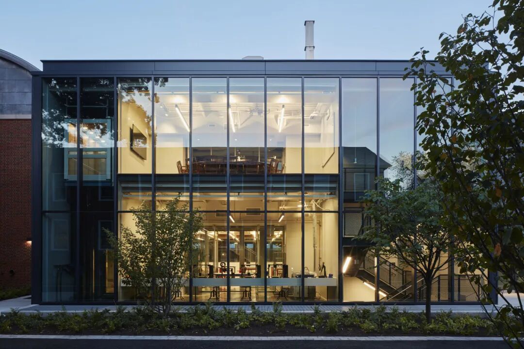 高中校园卷过大学！顶尖寄宿美高的“神级设施”有多离谱？